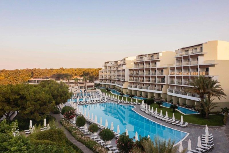 TUI Blue Sensatori Akra Sorgun Side