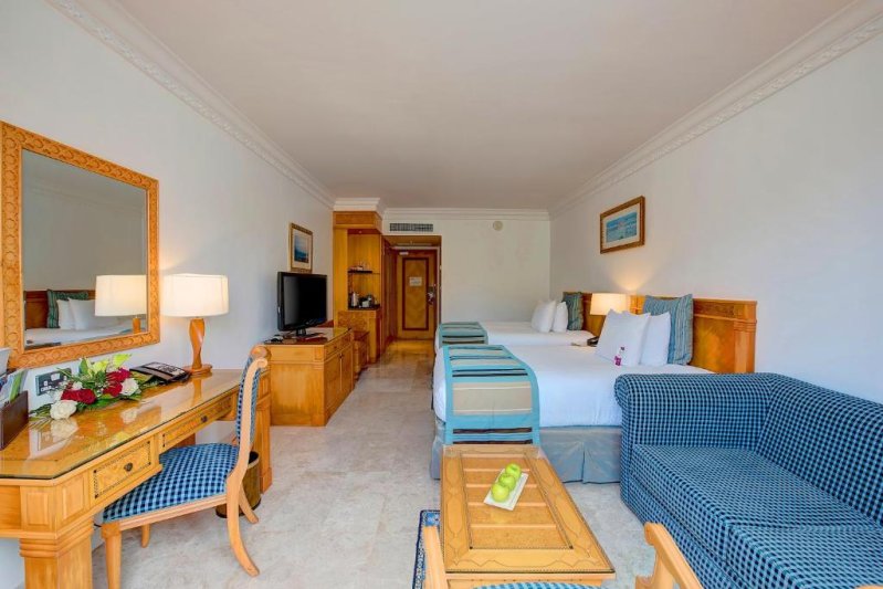 Szalála utazás Crowne Plaza Resort Salalah 