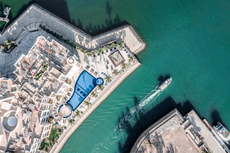 Szalála utazás Juweira Luxury Boutique Hotel