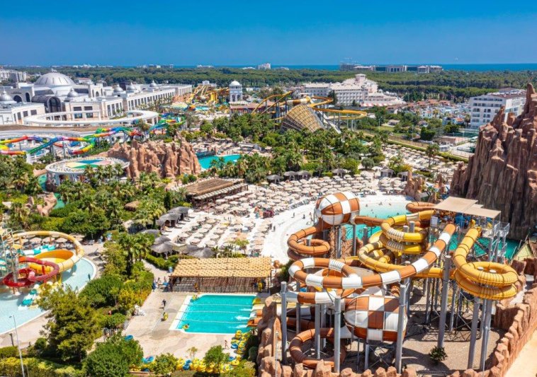 Belek utazás The Land of Legends Nickelodeon Hotel