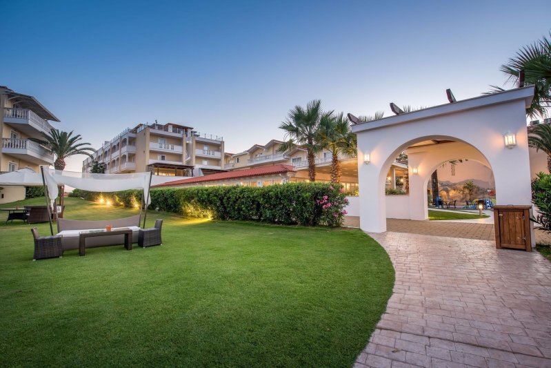 Zakynthos utazás Hotel Galaxy Beach Resort 