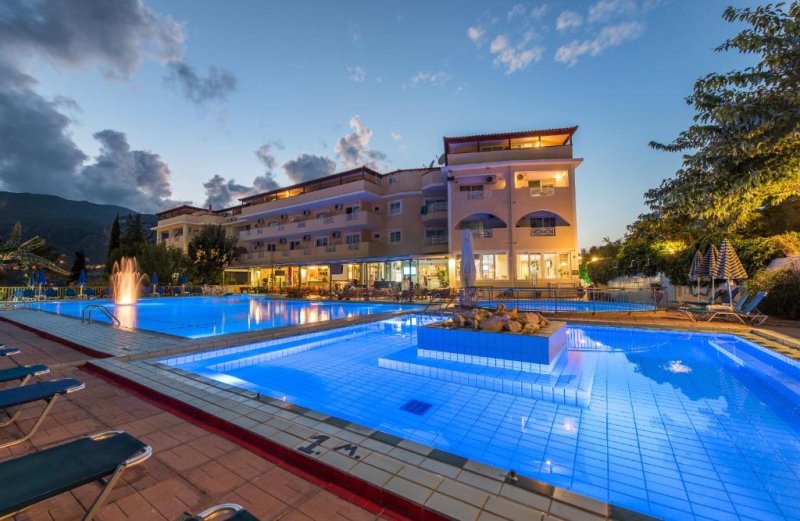 Hotel Koukounaria and Suites Zakynthos
