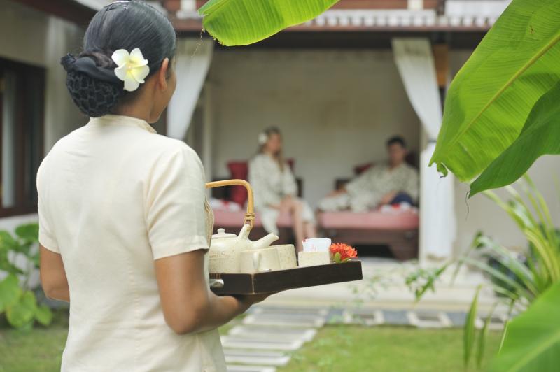 Maldív-szigetek utazás Holiday Island Resort