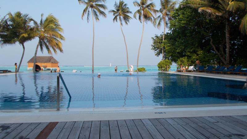 Maldív-szigetek utazás Meeru Island Resort