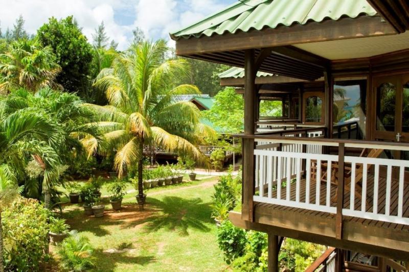 Praslin utazás Acajou Beach Resort Hotel