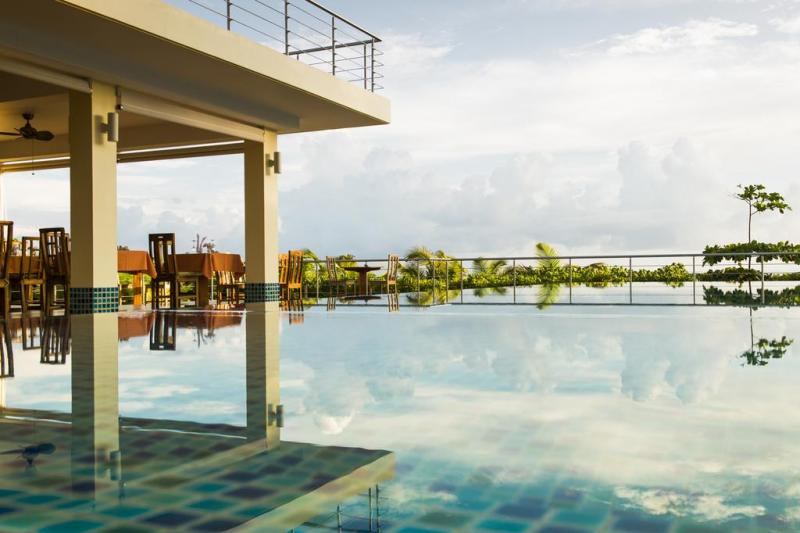 Praslin utazás Acajou Beach Resort Hotel