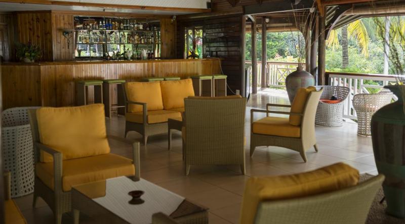 Praslin utazás Acajou Beach Resort Hotel