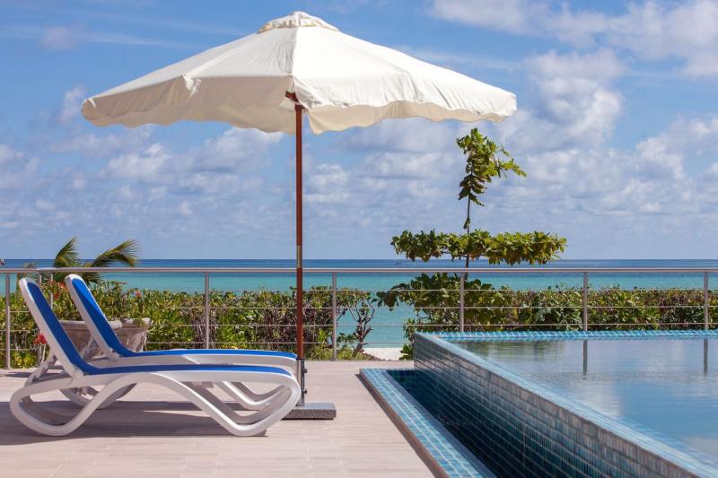 Praslin utazás Acajou Beach Resort Hotel