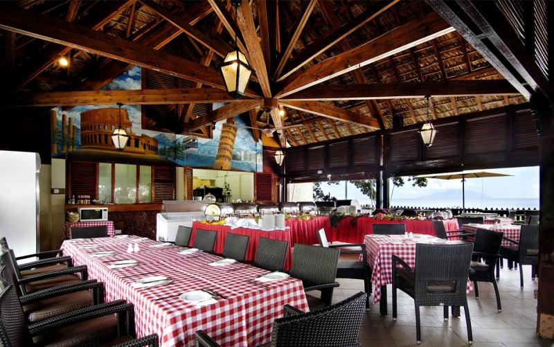 Seychelle-szigetek Mahé utazás Berjaya Beau Vallon Bay Resort & Casino