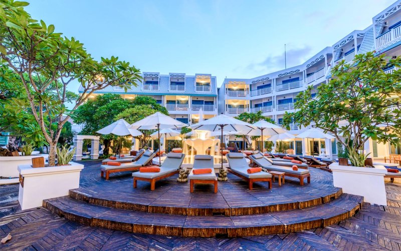 Phuket utazás Andaman Seaview Hotel