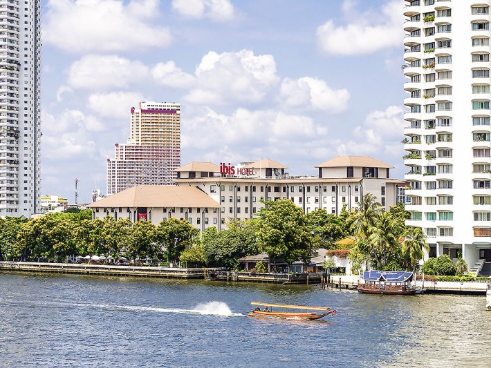 Bangkok utazás Ibis Bangkok Riverside