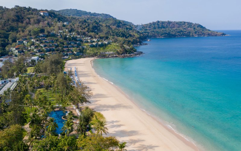 Phuket utazás Katathani Phuket Beach