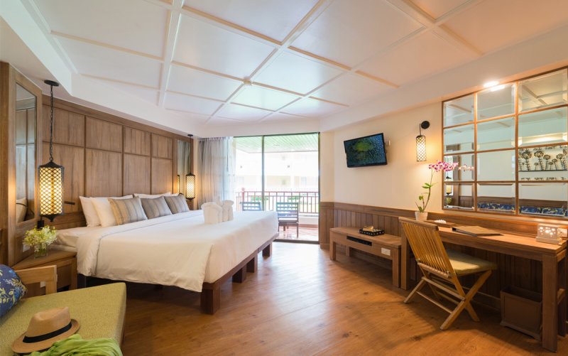 Phuket utazás Katathani Phuket Beach