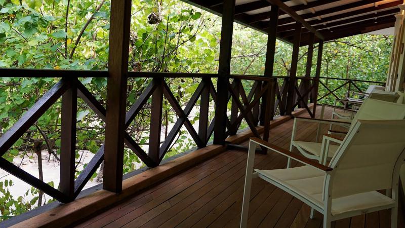 Maldív-szigetek utazás Alimathà Island Resort & Spa