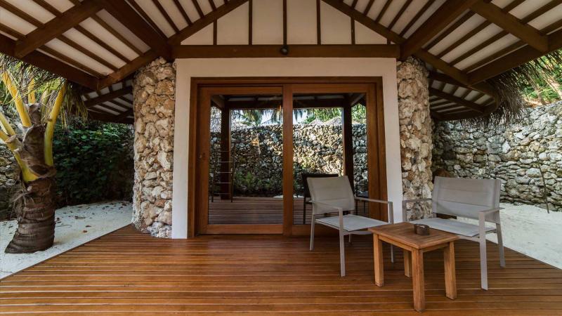 Maldív-szigetek utazás Dhiggiri Island Resort & Spa