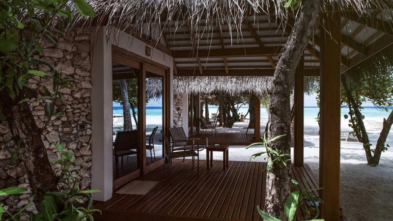 Maldív-szigetek utazás Dhiggiri Island Resort & Spa