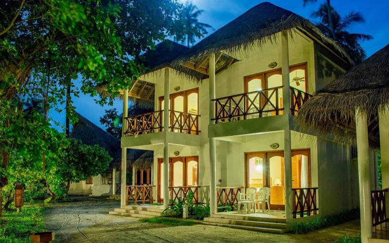 Maldív-szigetek utazás Fihalhohi Island Resort