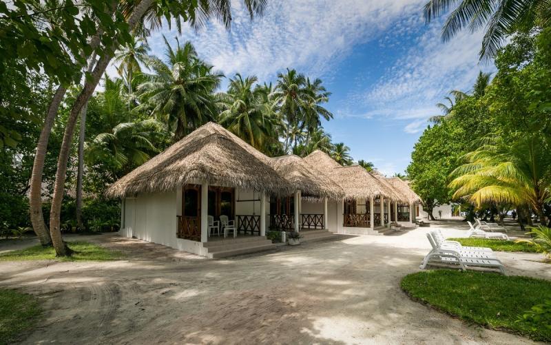 Maldív-szigetek utazás Fihalhohi Island Resort
