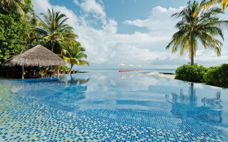 Maldív-szigetek utazás Hotel Kuramathi Island Resort