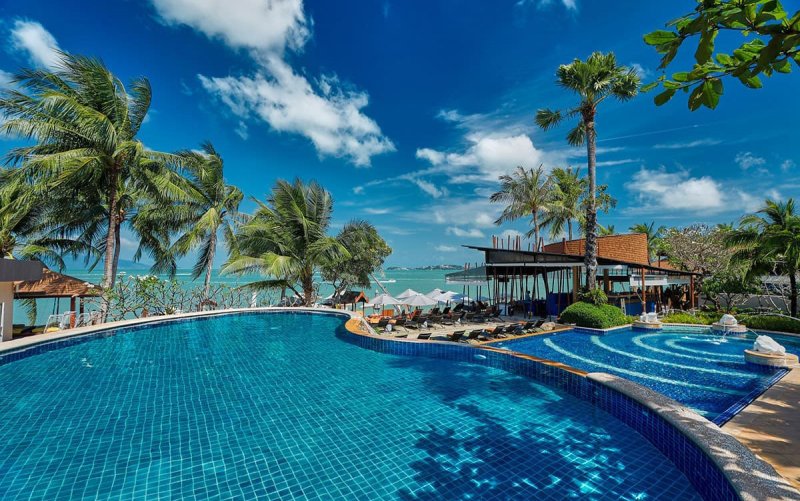 Koh Samui utazás Bandara Resort & Spa