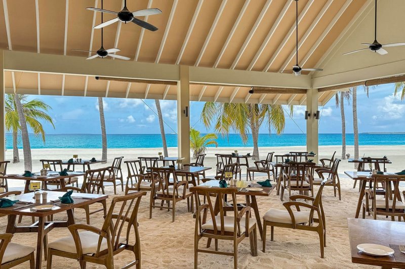 Jógatábor a Maldív-szigetek varázslatos világában Jordán Adéllal