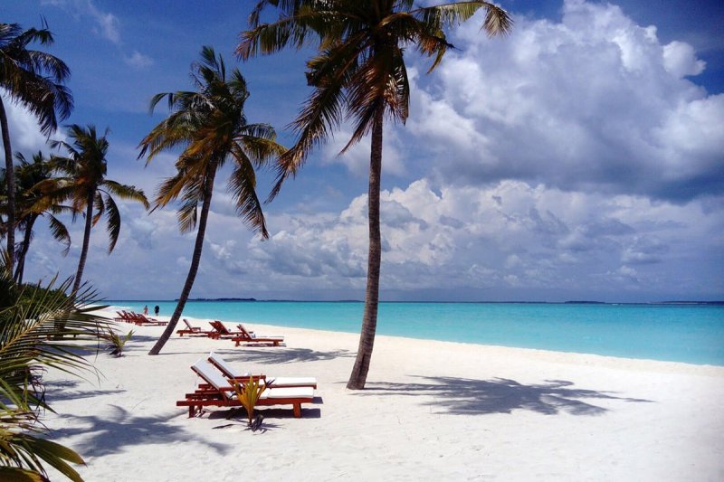 Jógatábor a Maldív-szigetek varázslatos világában Jordán Adéllal