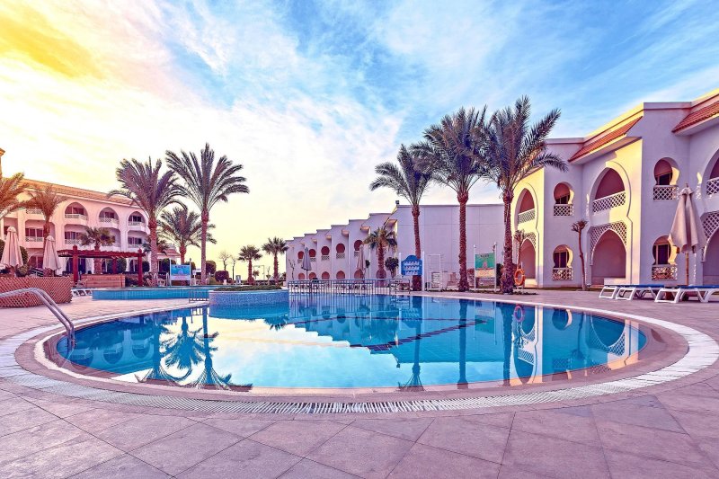 Hurghada utazás Old Palace Resort