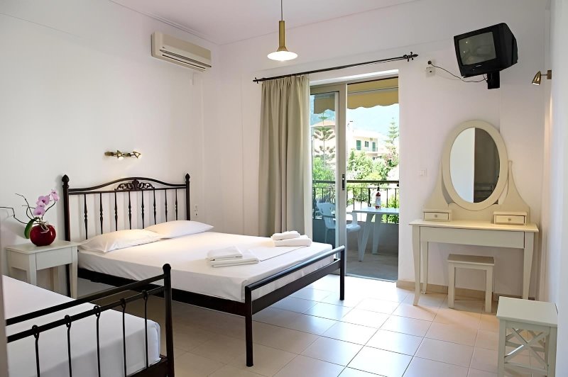 Lefkada-sziget utazás Akrogiali