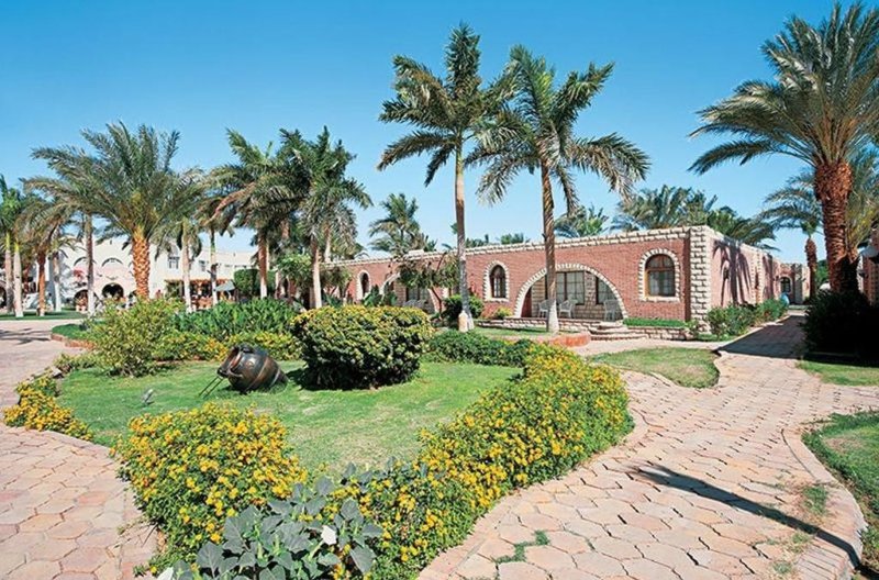 Hurghada utazás Aladdin Beach Resort