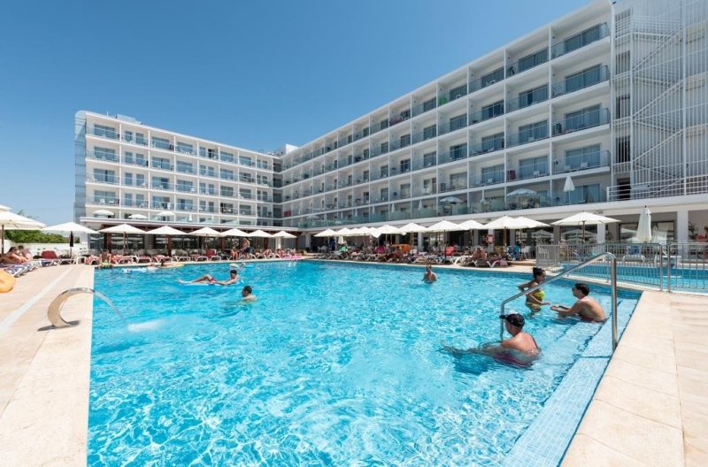 Mallorca utazás Alua Leo