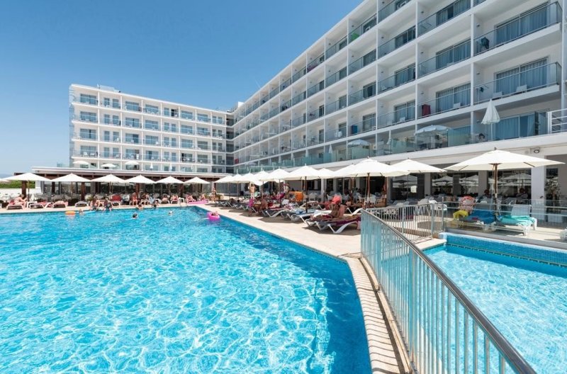 Mallorca utazás Alua Leo