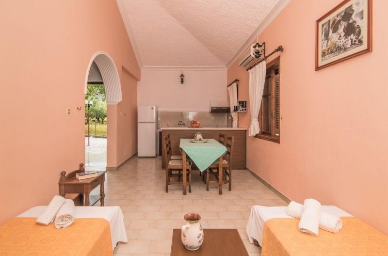 Zakynthos utazás Alykes Park