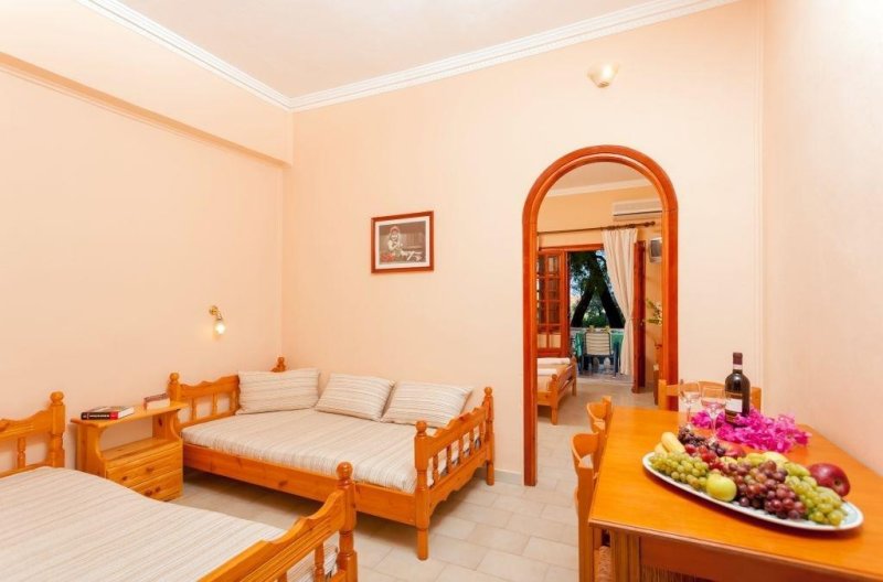 Zakynthos utazás Alykes Park