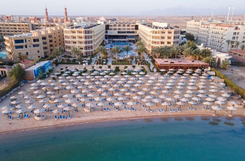 Hurghada utazás AMC Royal Hotel