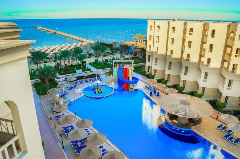 Hurghada utazás AMC Royal Hotel