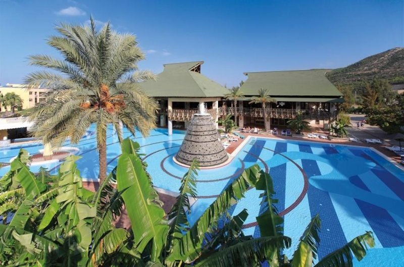 Kusadasi utazás Aqua Fantasy