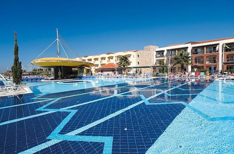 Kusadasi utazás Aqua Fantasy