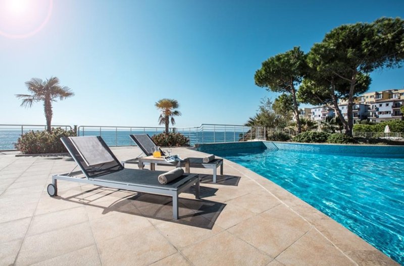 Kusadasi utazás Aria Claros Beach