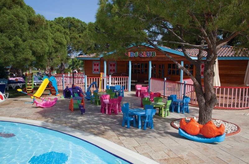 Kusadasi utazás Batihan Beach Resort