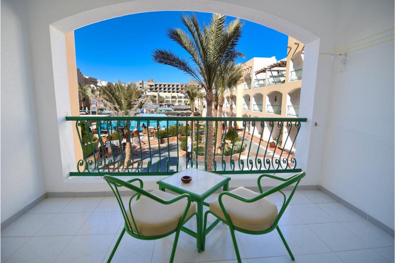 Hurghada utazás Bel Air Azur Resort