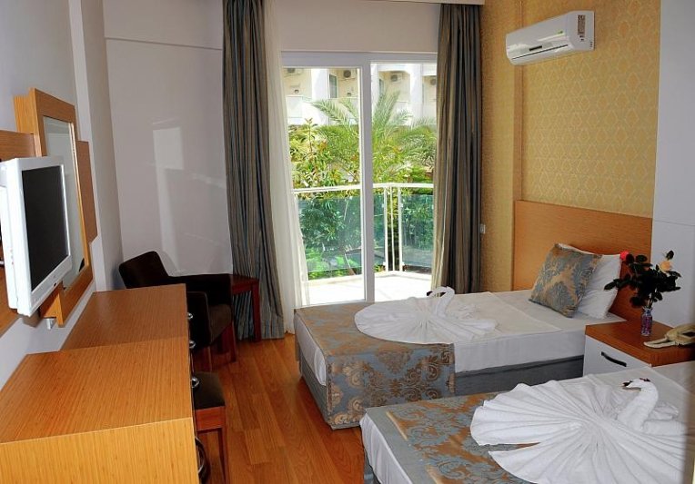 Alanya utazás Blue Fish Hotel