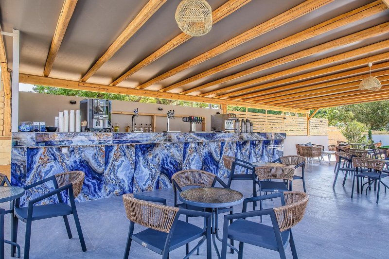 Lefkada-sziget utazás Blue Water