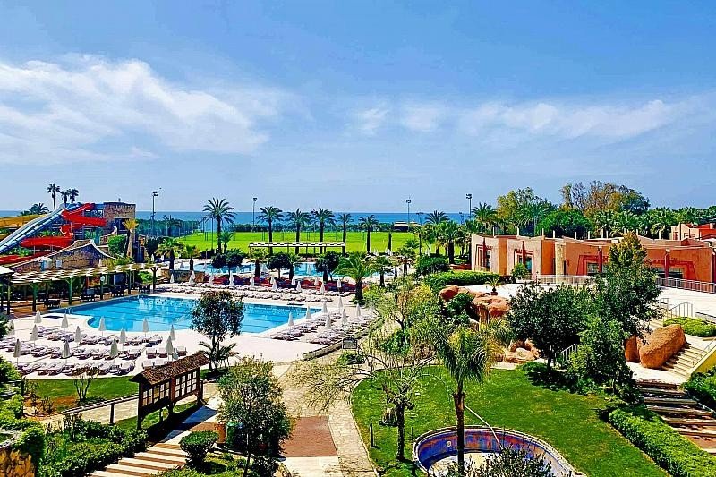 Side utazás Blue Waters Club