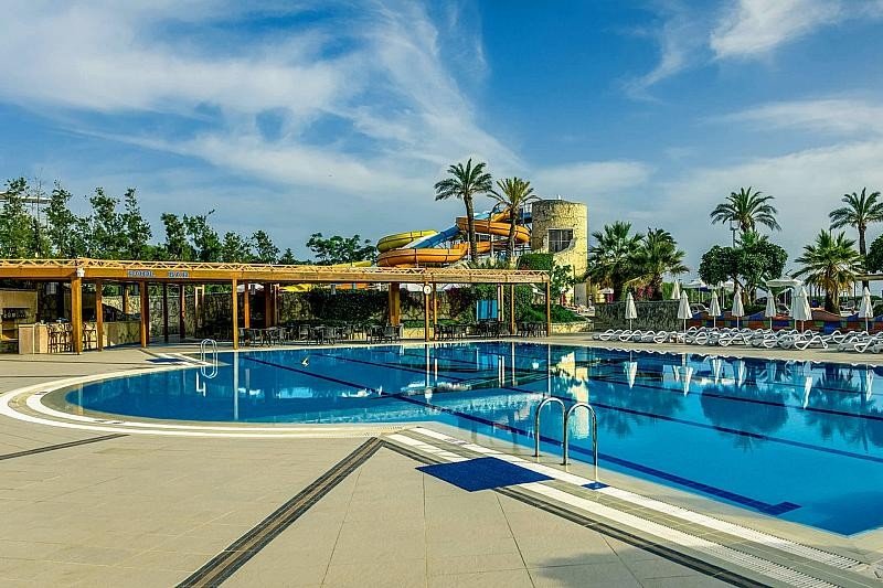 Side utazás Blue Waters Club