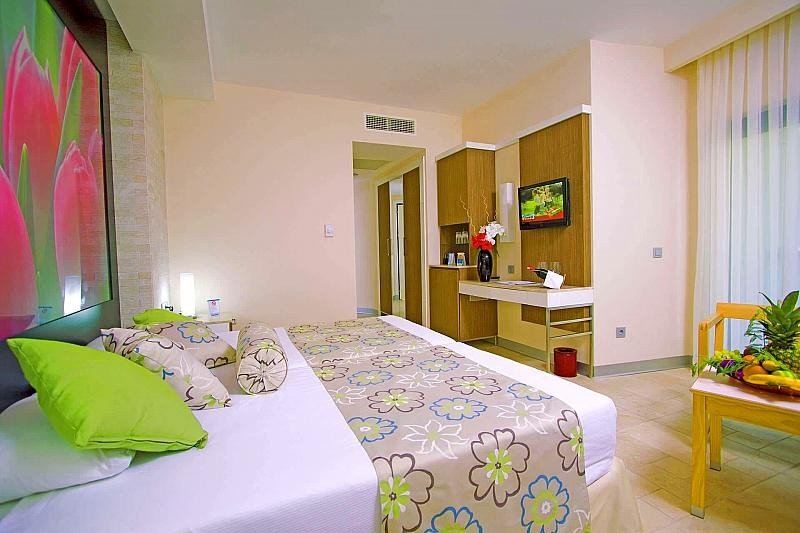 Side utazás Blue Waters Club