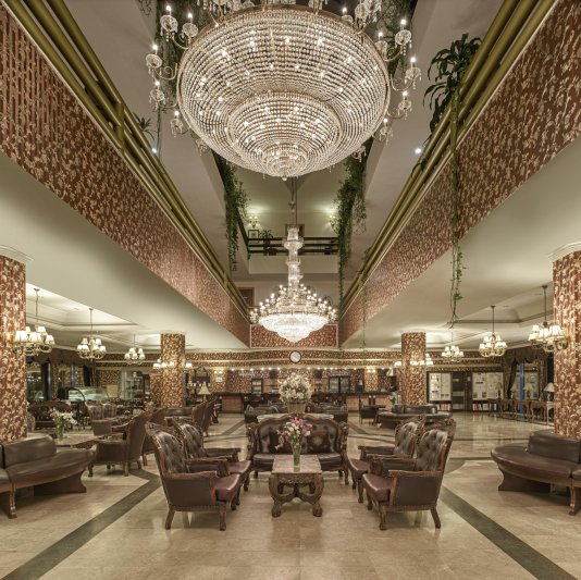 Antalya utazás Delphin Botanik Lares