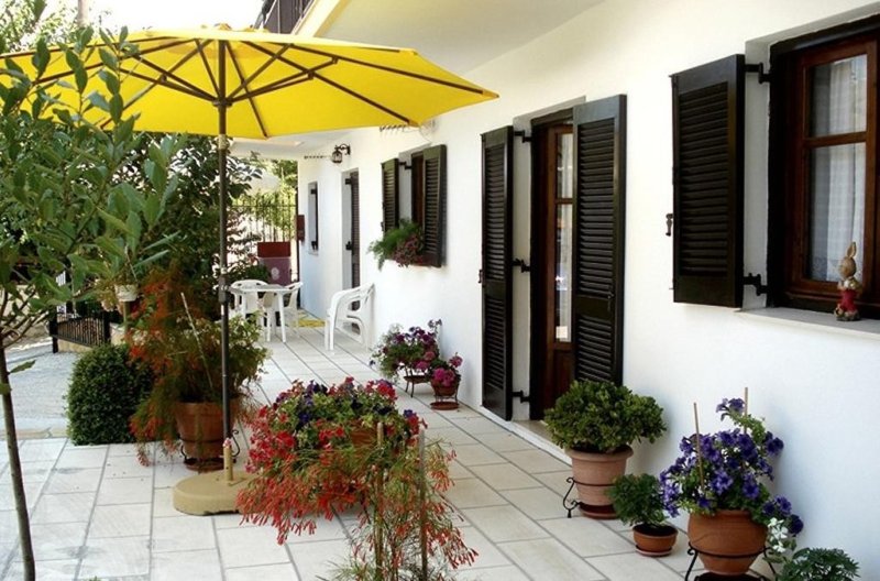 Lefkada-sziget utazás Captain s Studios