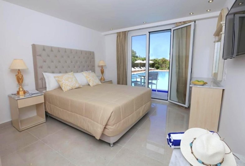 Korfu utazás Cavomarina Beach