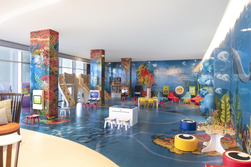 Dubai utazás Centara Mirage Beach Resort