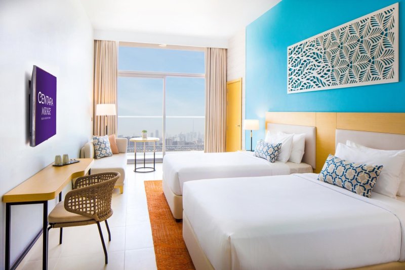 Dubai utazás Centara Mirage Beach Resort